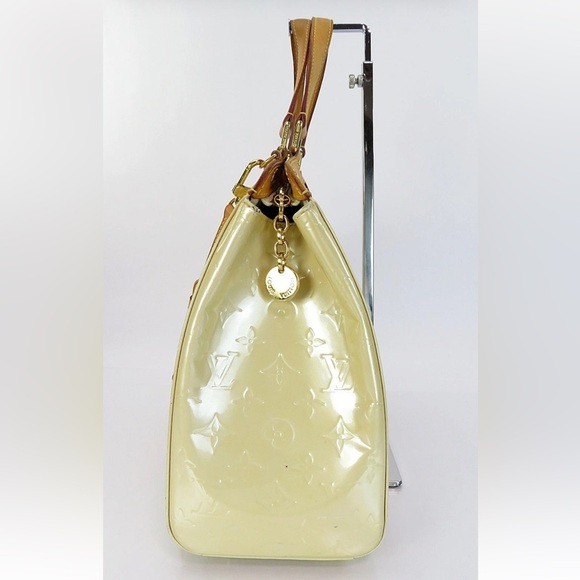 Louis Vuitton Cream and Tan Shoulder Bag - Picture 5 of 16